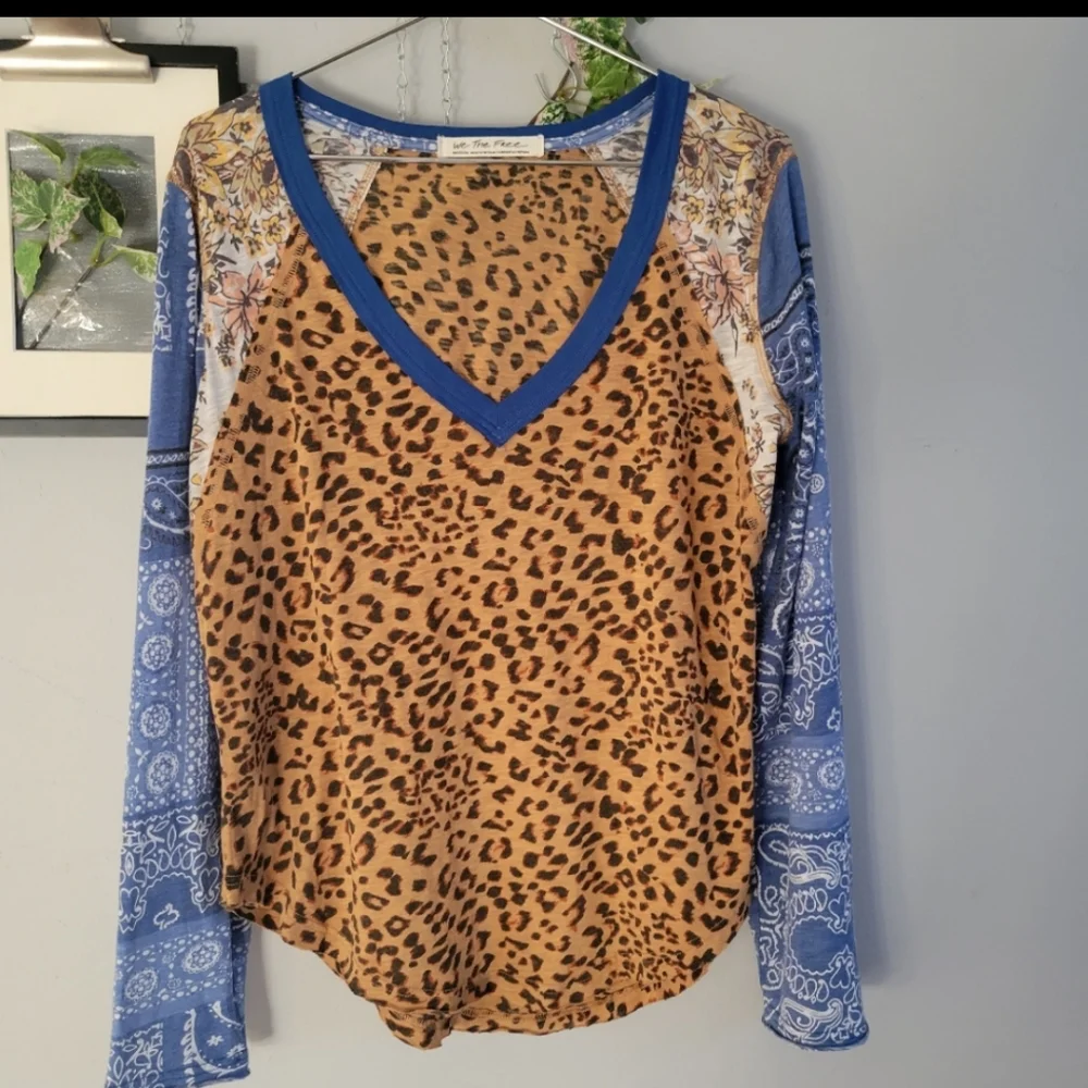 Free People Friday Night Leopard Top - Picture 3 of 4
